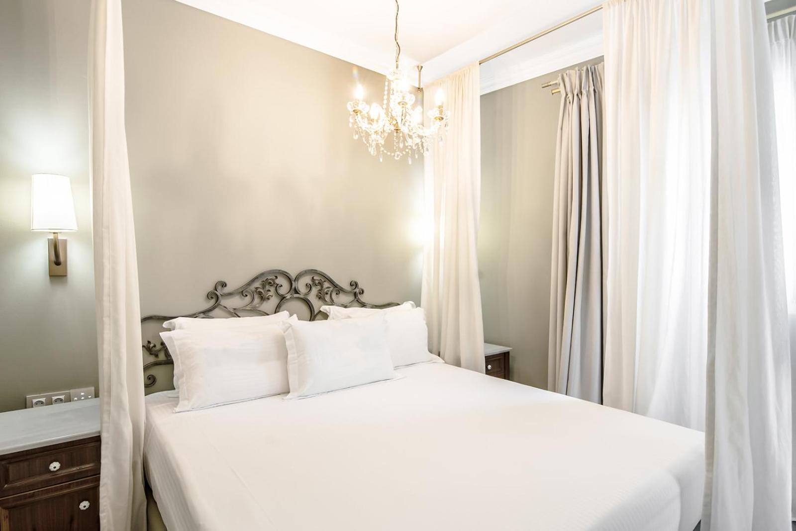 Irida Boutique Hotel Parga Ngoại thất bức ảnh