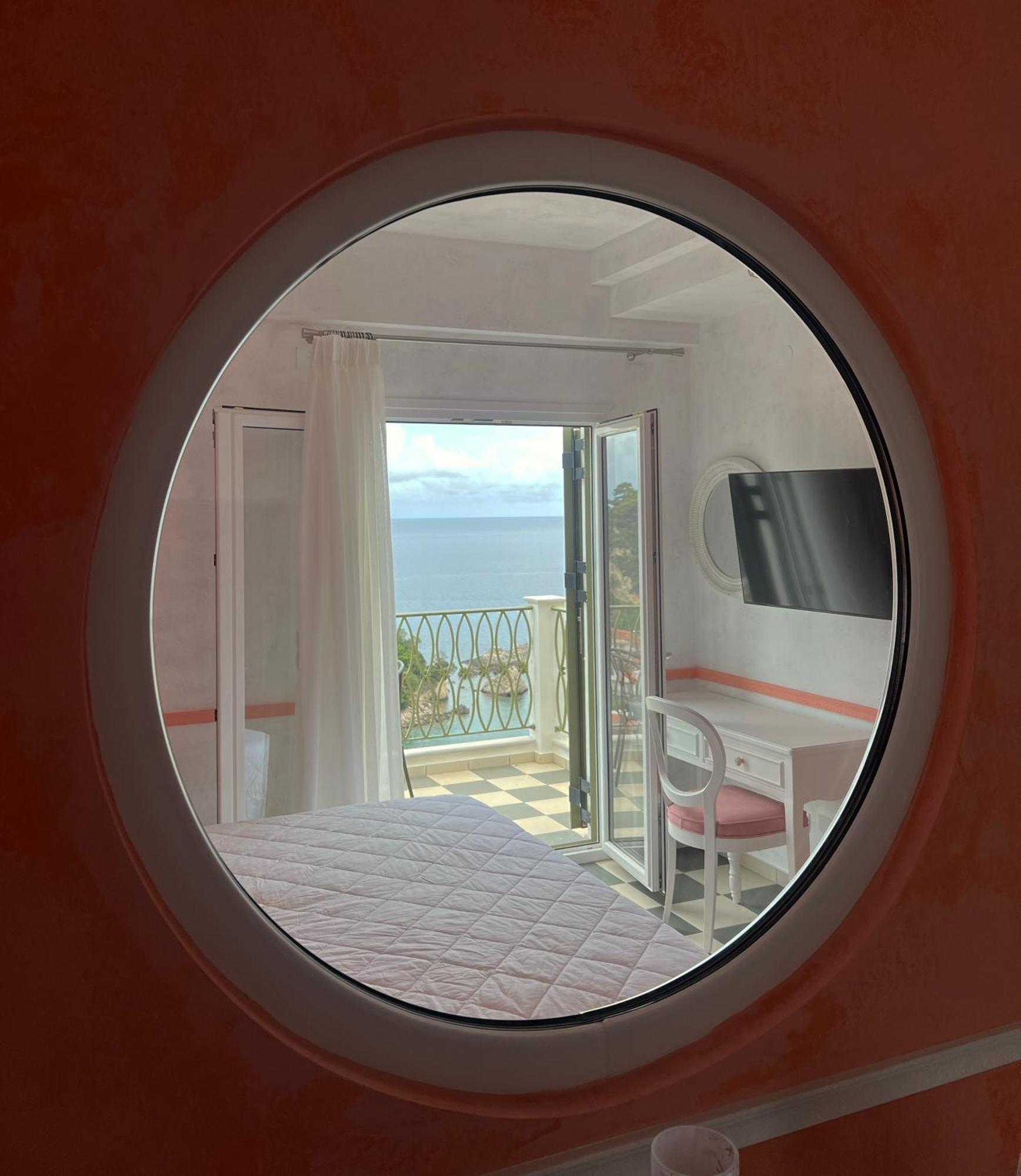 Irida Boutique Hotel Parga Ngoại thất bức ảnh