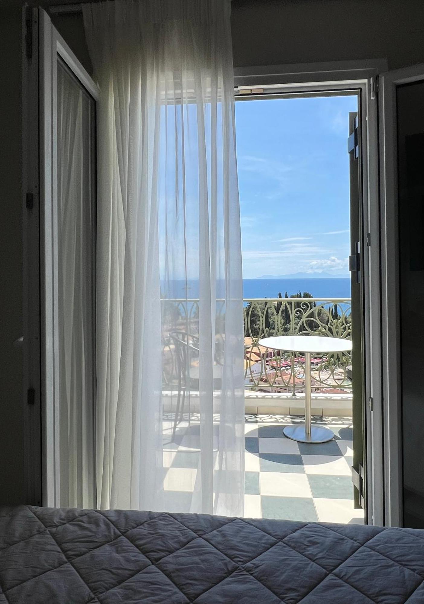 Irida Boutique Hotel Parga Ngoại thất bức ảnh