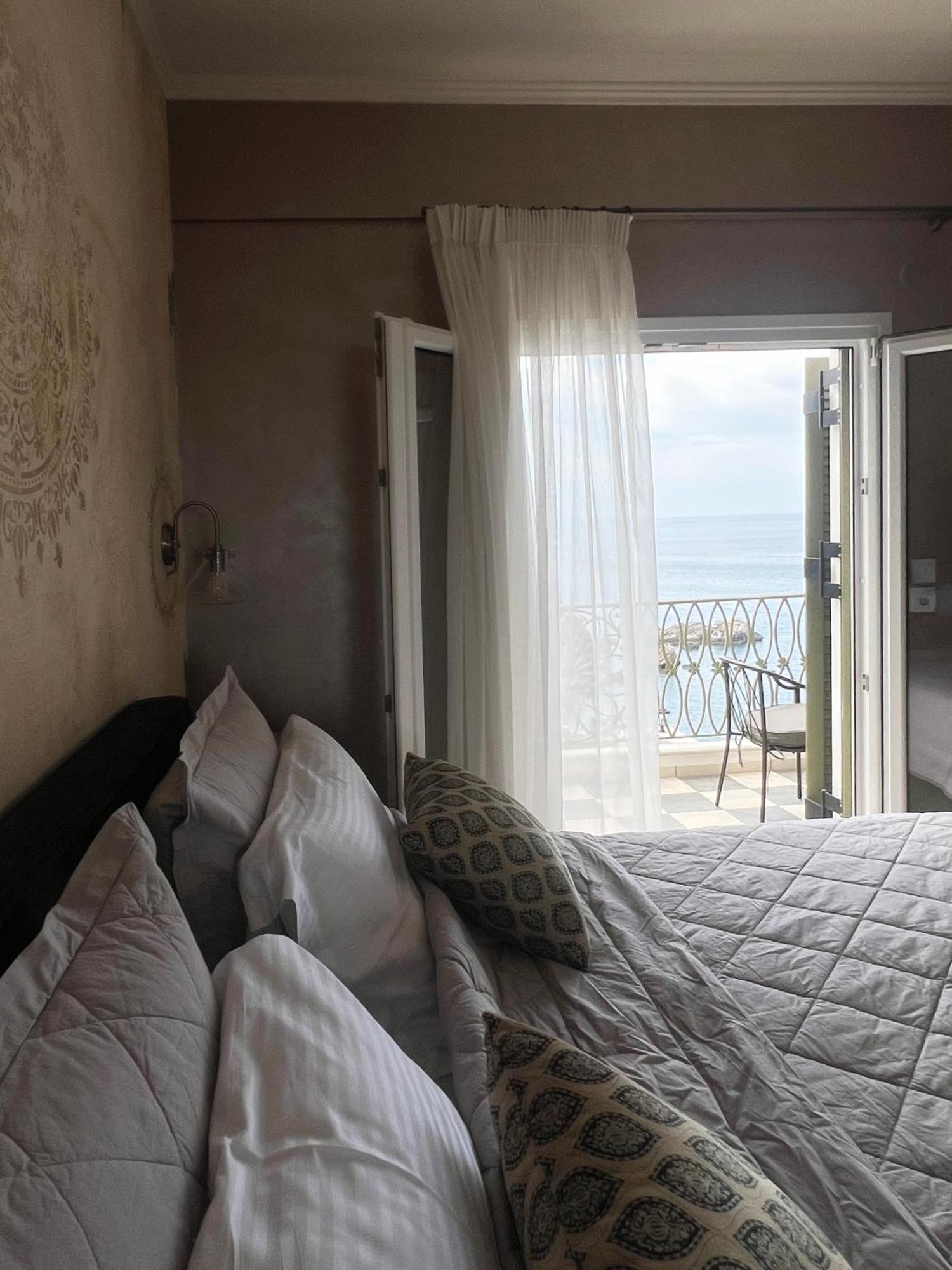 Irida Boutique Hotel Parga Ngoại thất bức ảnh